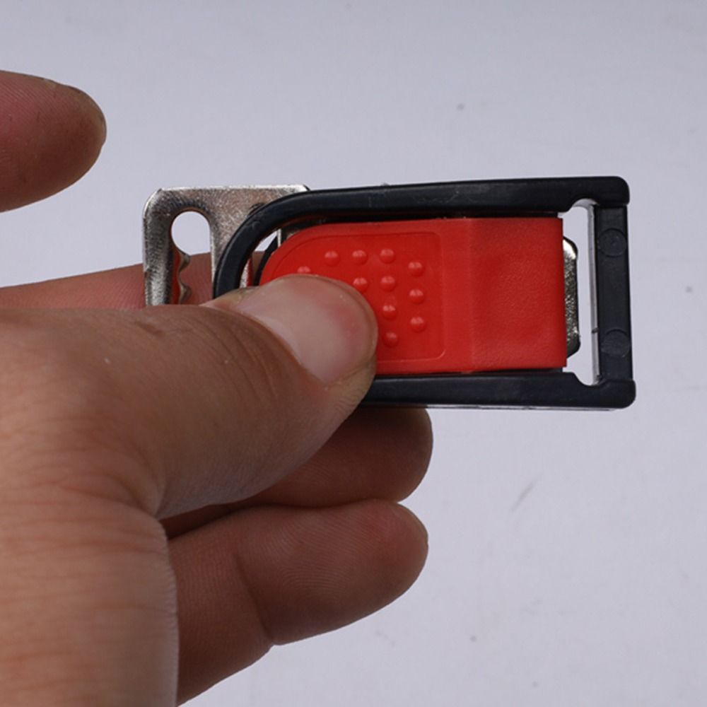 Fibbia di bloccaggio per casco - Quick Release Buckle Motorcycle Helmet recensione e prezzo